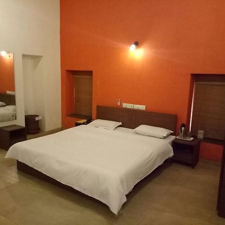 Golden Swan Beach Resort Murūd Exterior foto